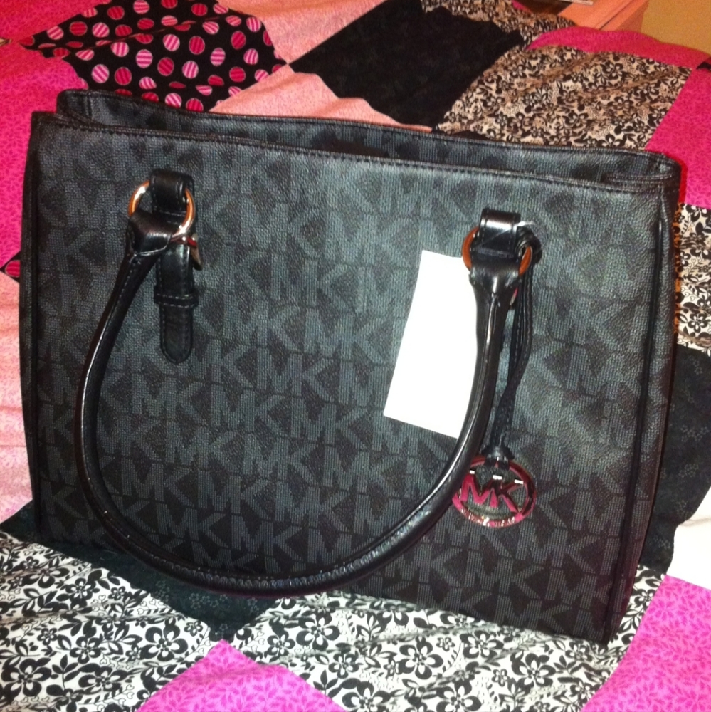 Michael Kors Tote
